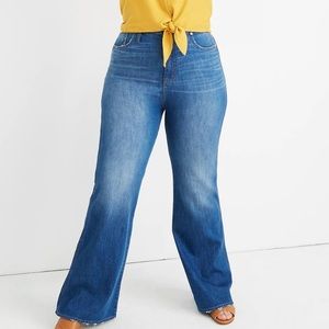 Madewell 11” high rise flare denim!  Perfect jeans for spring!!!